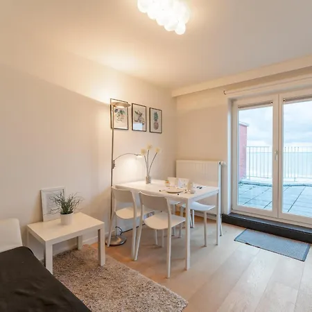 10 Hoog Aan Zee Appartement *